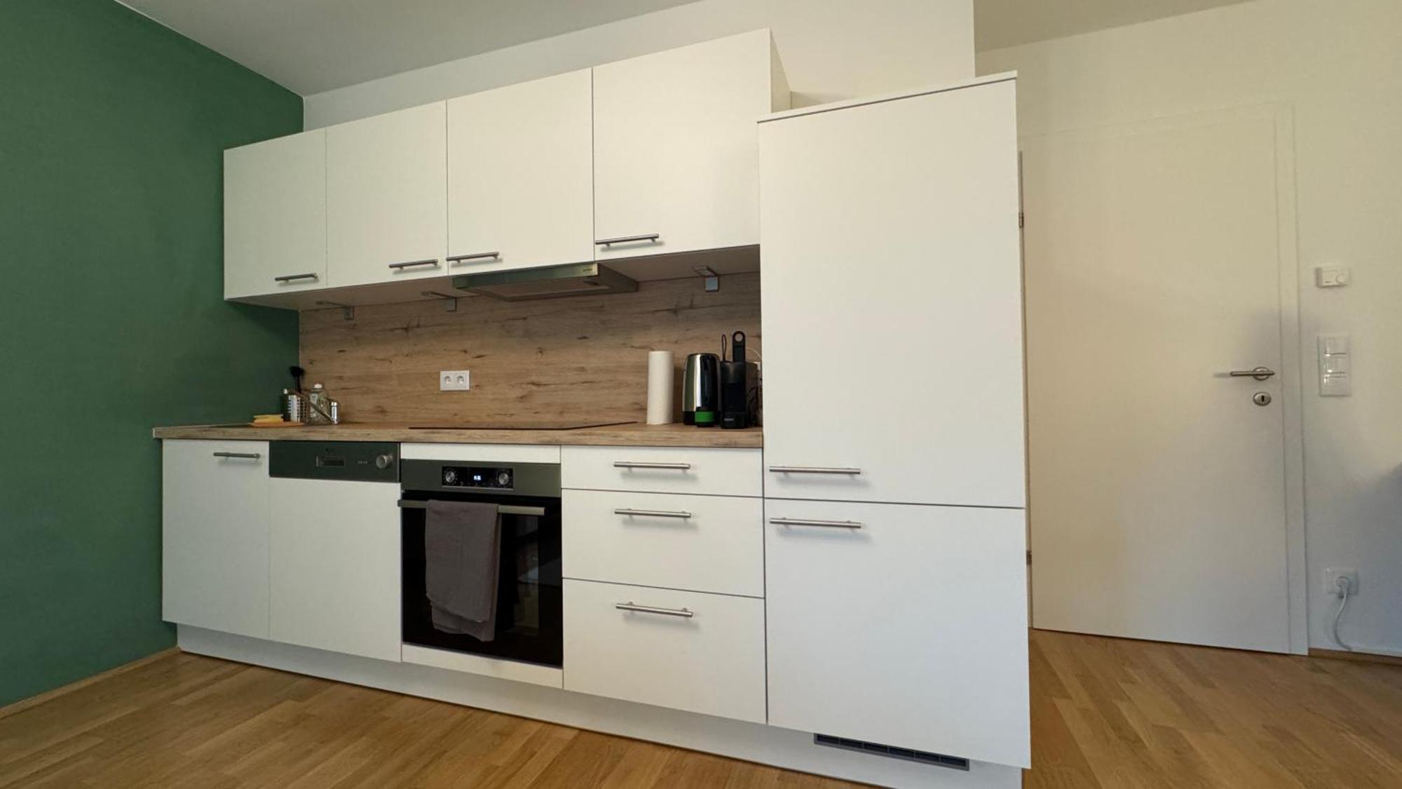 Modernes & Ruhiges Mit Balkon Apartment *